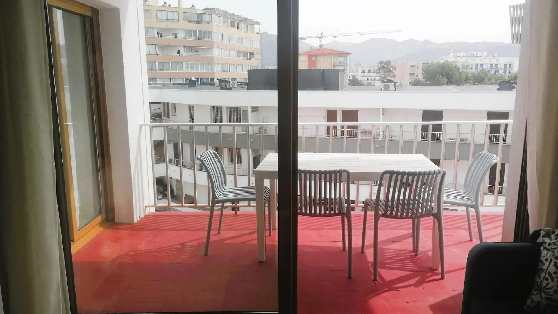 Apartamento Con Vistas, 2ª Linea De Playa, Climatizacion, Wifi, Terraza Y Parking, En Santa Margarita - Es-258-121 Roses