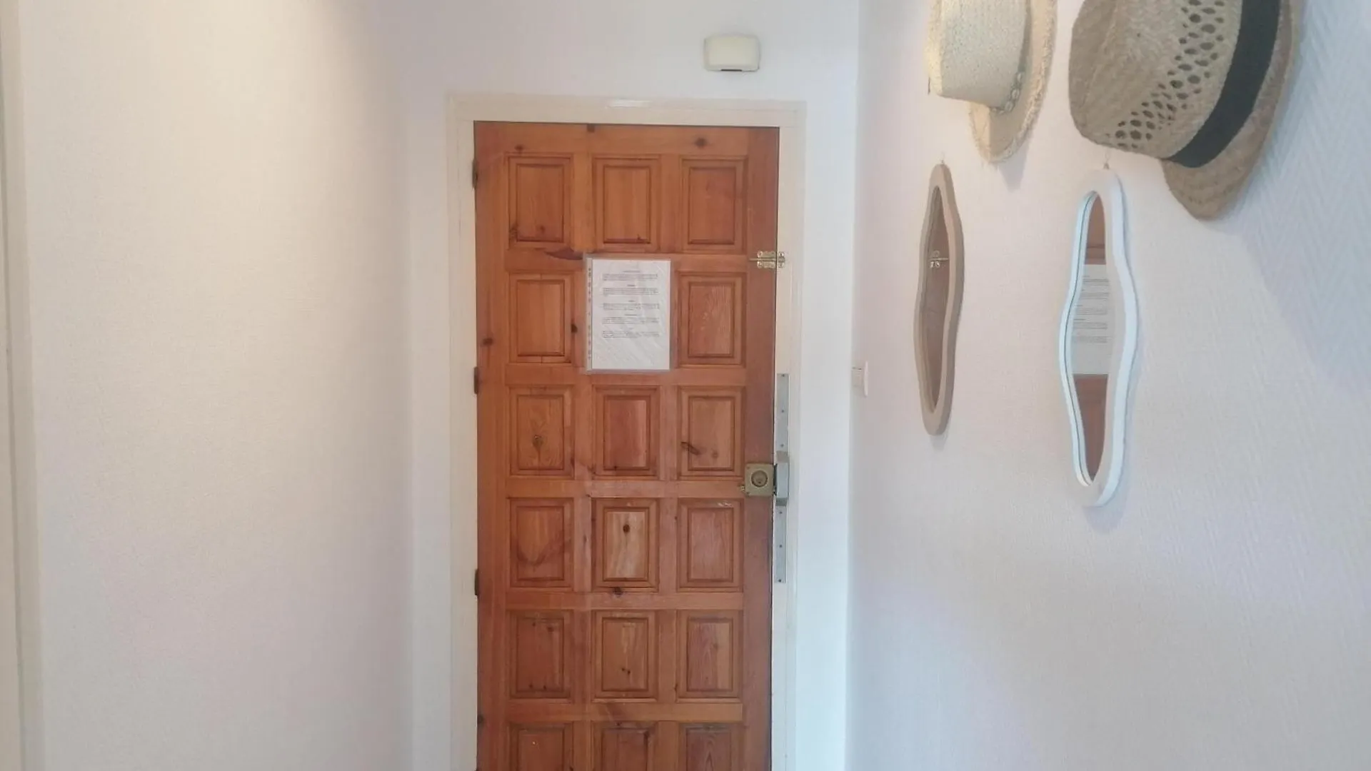 Apartamento Con Vistas, 2ª Linea De Playa, Climatizacion, Wifi, Terraza Y Parking, En Santa Margarita - Es-258-121 Roses