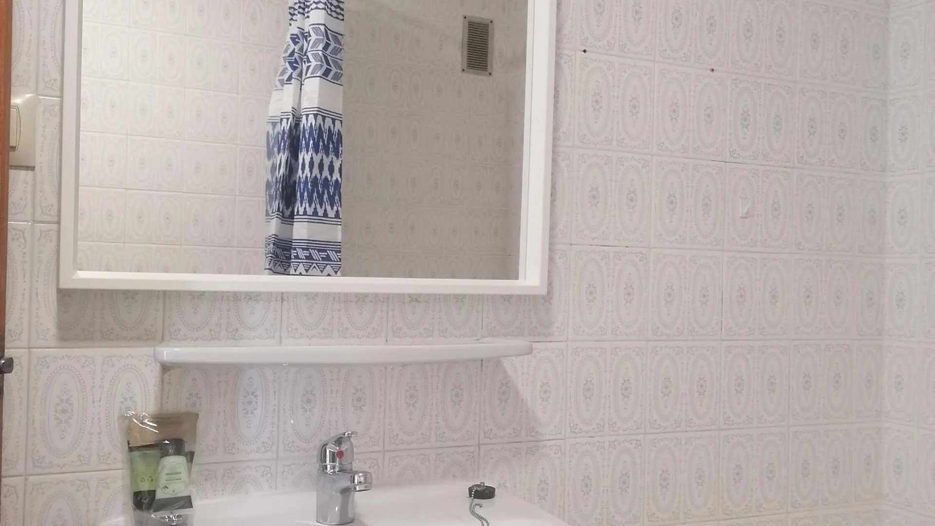 Daire Apartamento Con Vistas, 2ª Linea De Playa, Climatizacion, Wifi, Terraza Y Parking, En Santa Margarita - Es-258-121 Roses